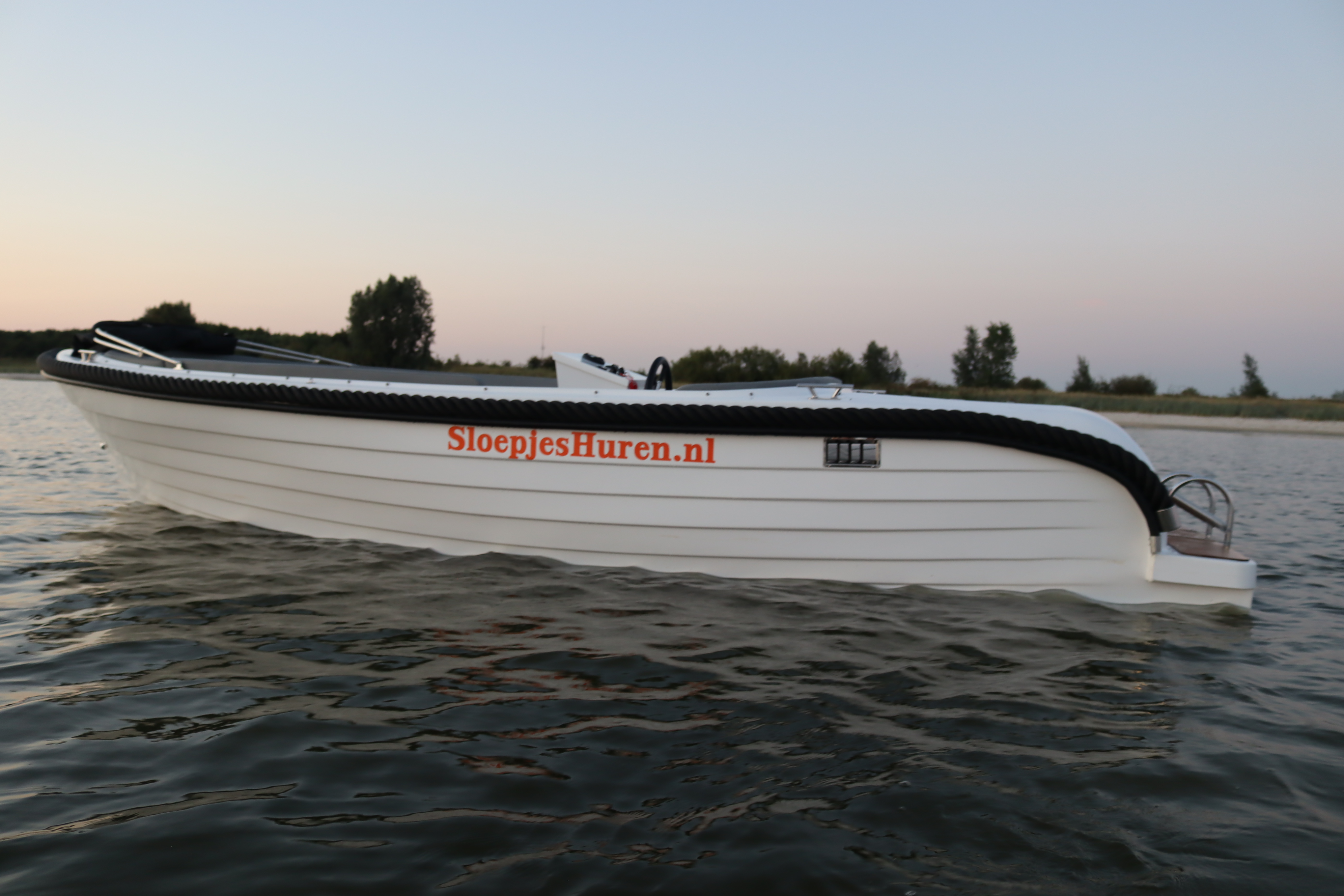 Sloep 590 van Sloepjeshuren.nl in Lemmer